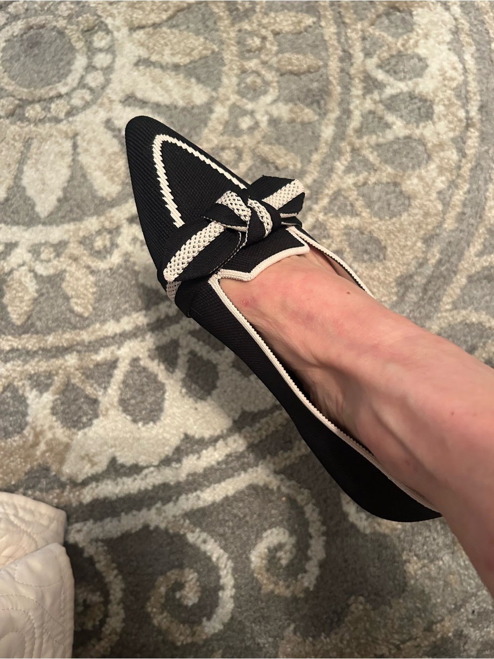 VIVAIA Black & White Pointed Bow Knit Loafers - Picture 2 of 6